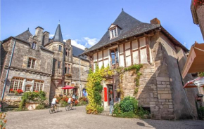 Amazing apartment in Auray with WiFi and 1 Bedrooms